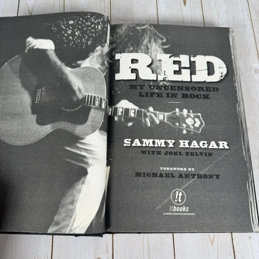 RED My Uncensored Life in Rock Sammy Hagar 2011 First Edition HC DJ